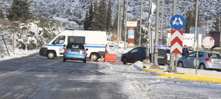Aυτοί οι δρόμοι παραμένουν κλειστοί στην Αττική -Πού χρειάζονται αλυσίδες